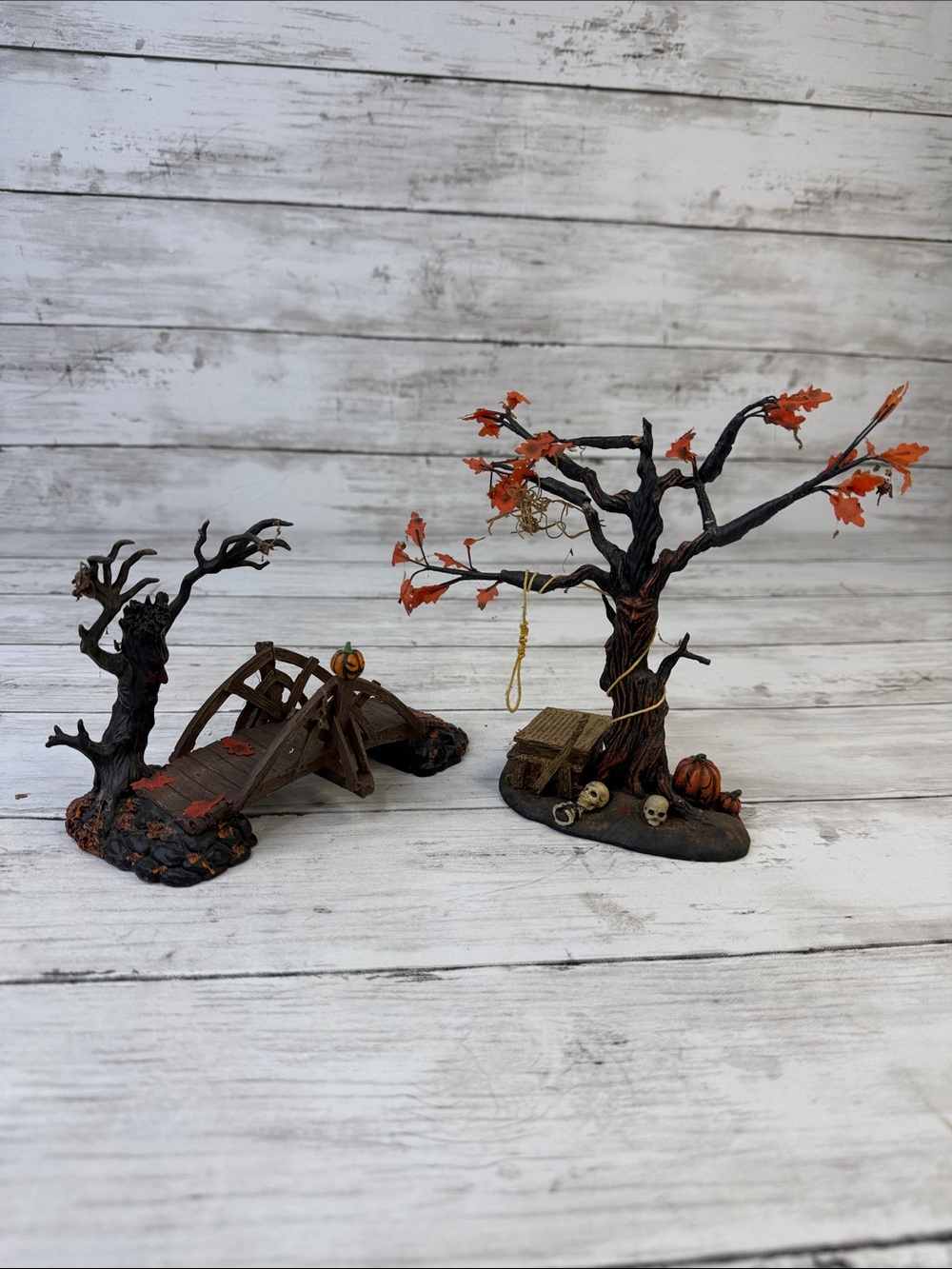 The Headless Horseman Dept 56 Legends of Sleepy Hollow TREE and BRIDGE